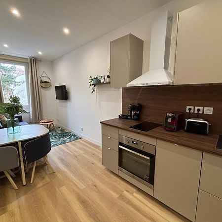 Elegant T2 A Bron, Tramway A 2Min, Box Parking, 4Personnes Lejlighed Eksteriør billede