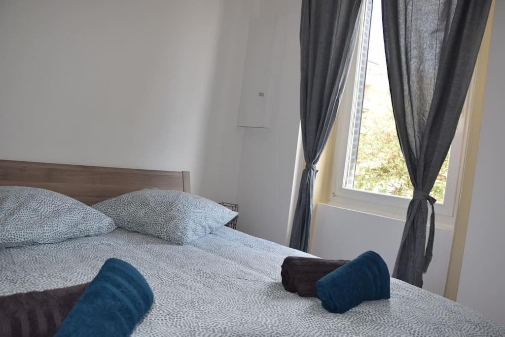Elegant T2 A Bron, Tramway A 2Min, Box Parking, 4Personnes Lejlighed Eksteriør billede