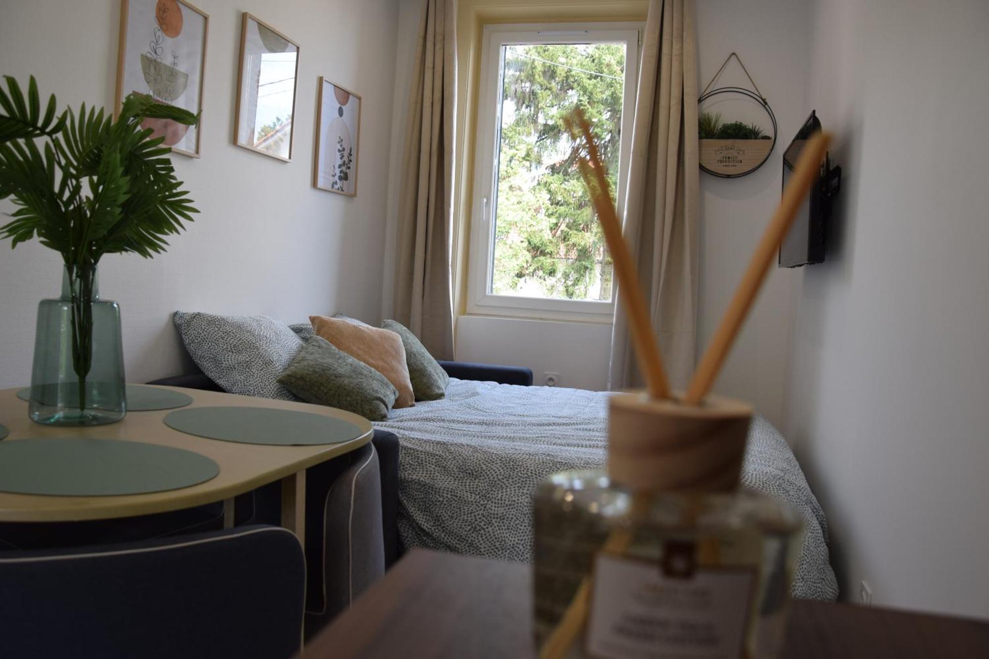 Elegant T2 A Bron, Tramway A 2Min, Box Parking, 4Personnes Lejlighed Eksteriør billede
