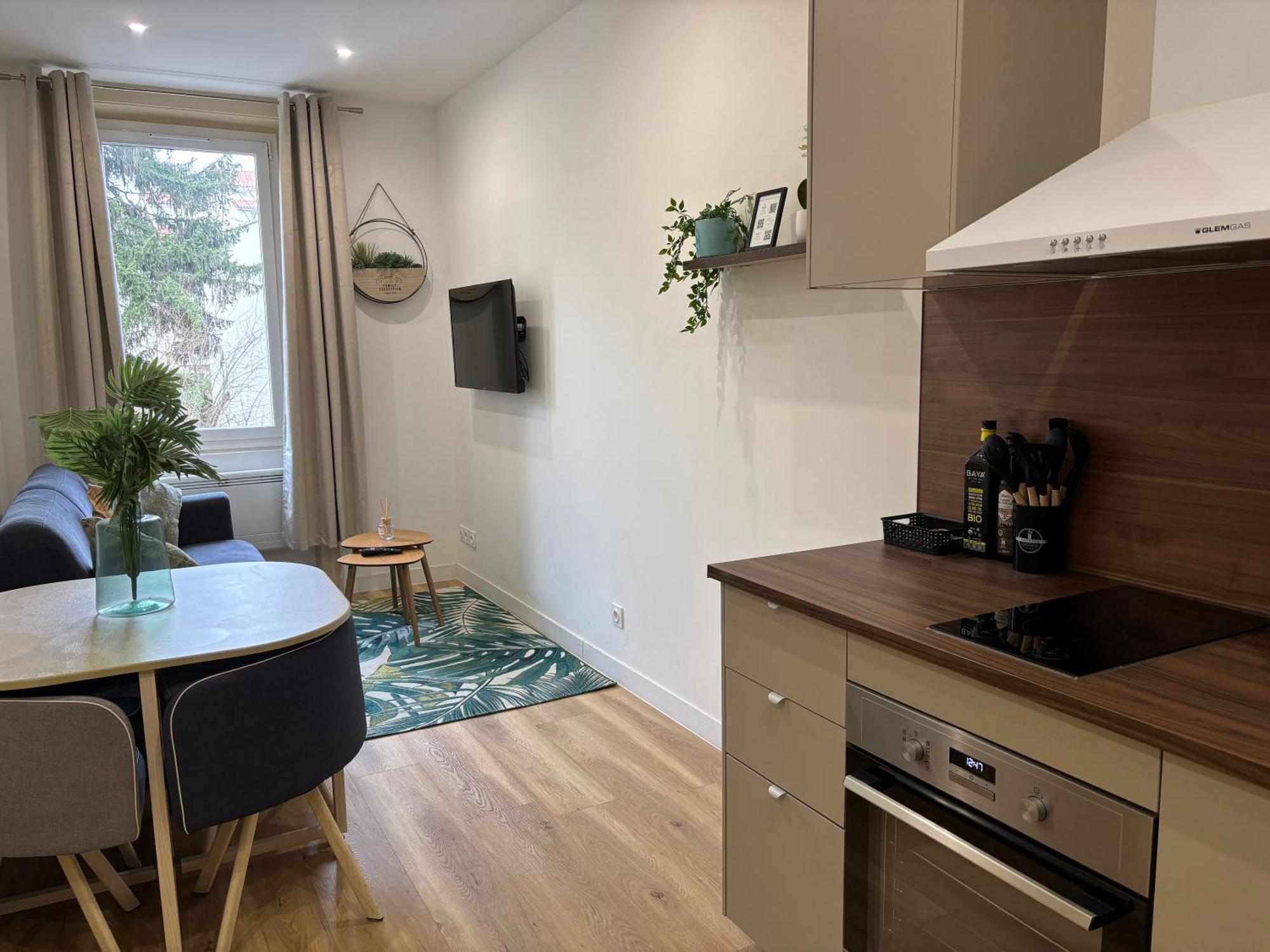 Elegant T2 A Bron, Tramway A 2Min, Box Parking, 4Personnes Lejlighed Eksteriør billede