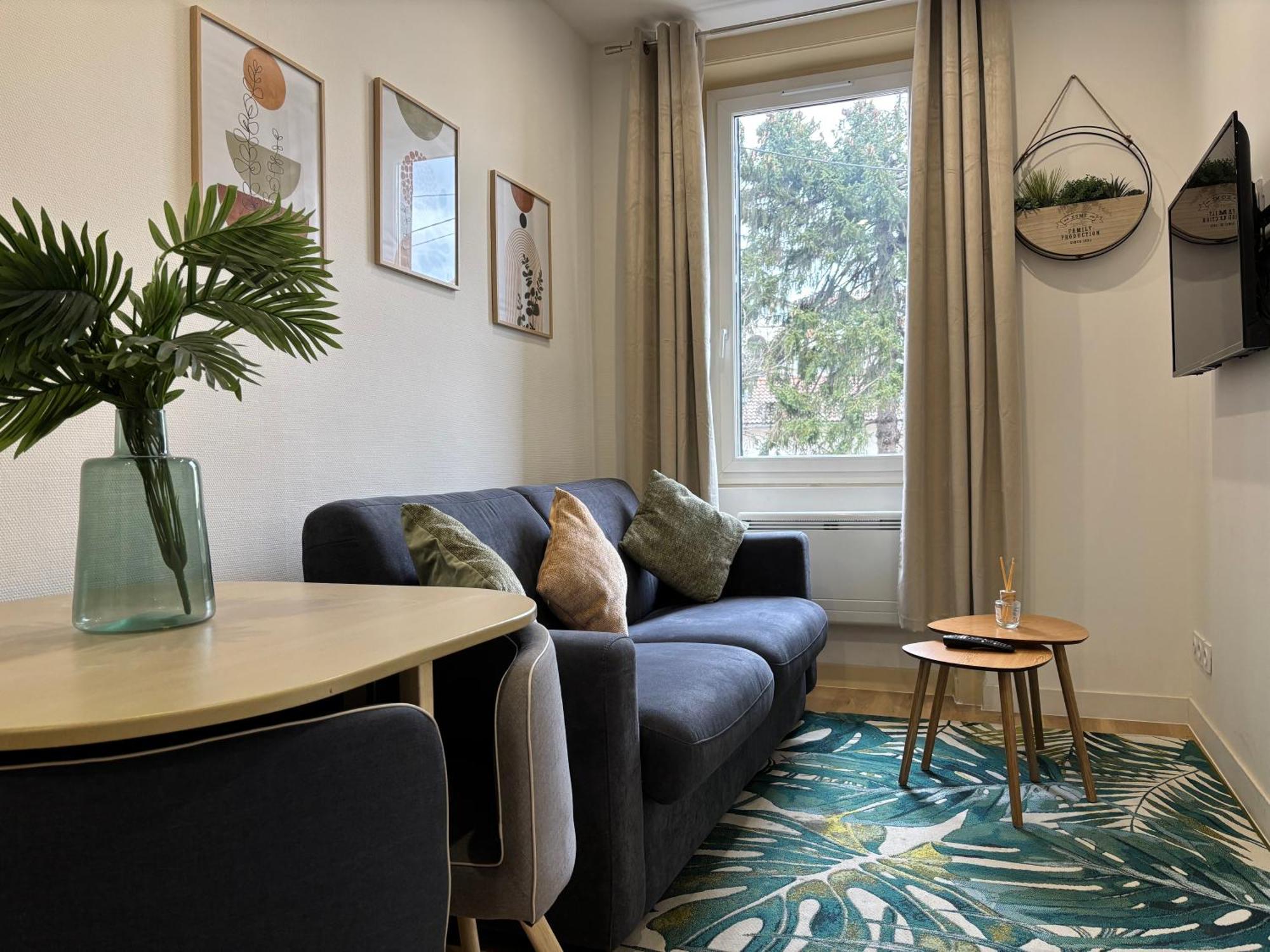 Elegant T2 A Bron, Tramway A 2Min, Box Parking, 4Personnes Lejlighed Eksteriør billede